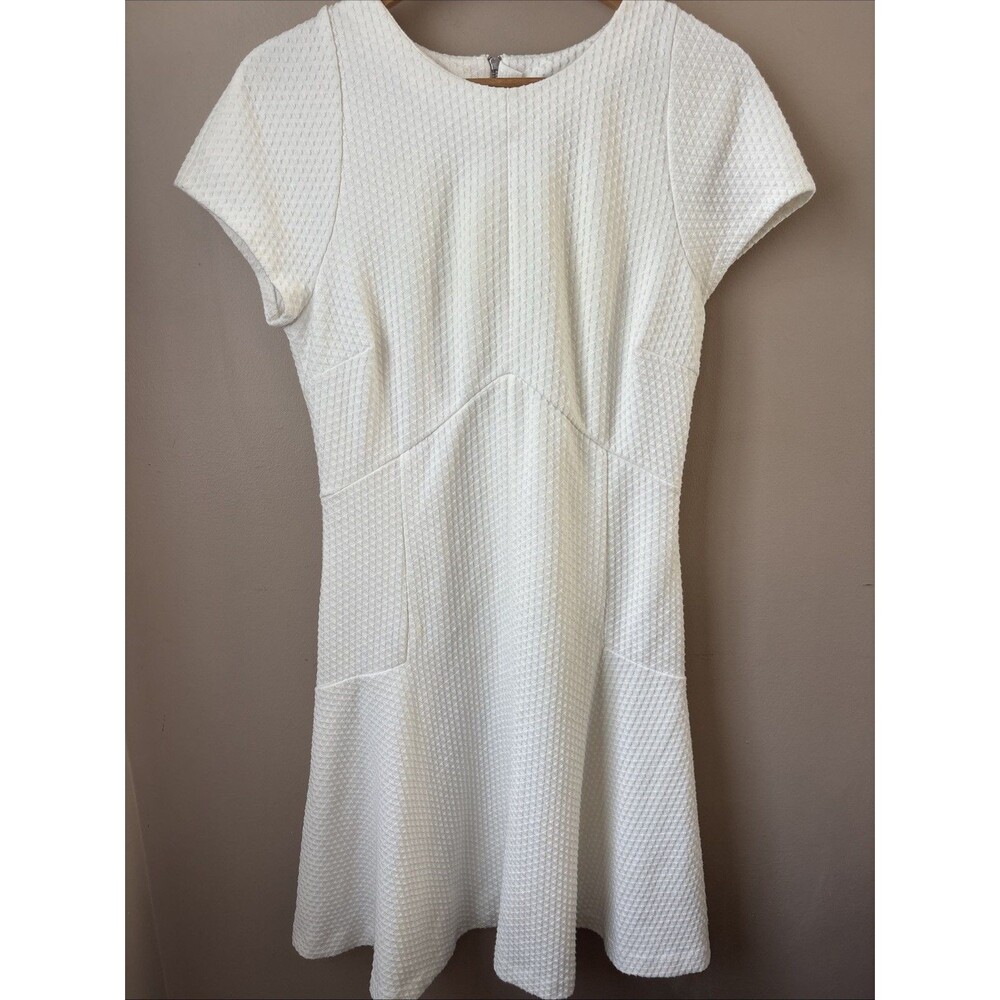 Banana Republic Dress Womens 10 White Textured Fit & Flare Short Sleeve Party